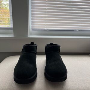 Black Ugg Women’s Classic Ultra Mini Boots